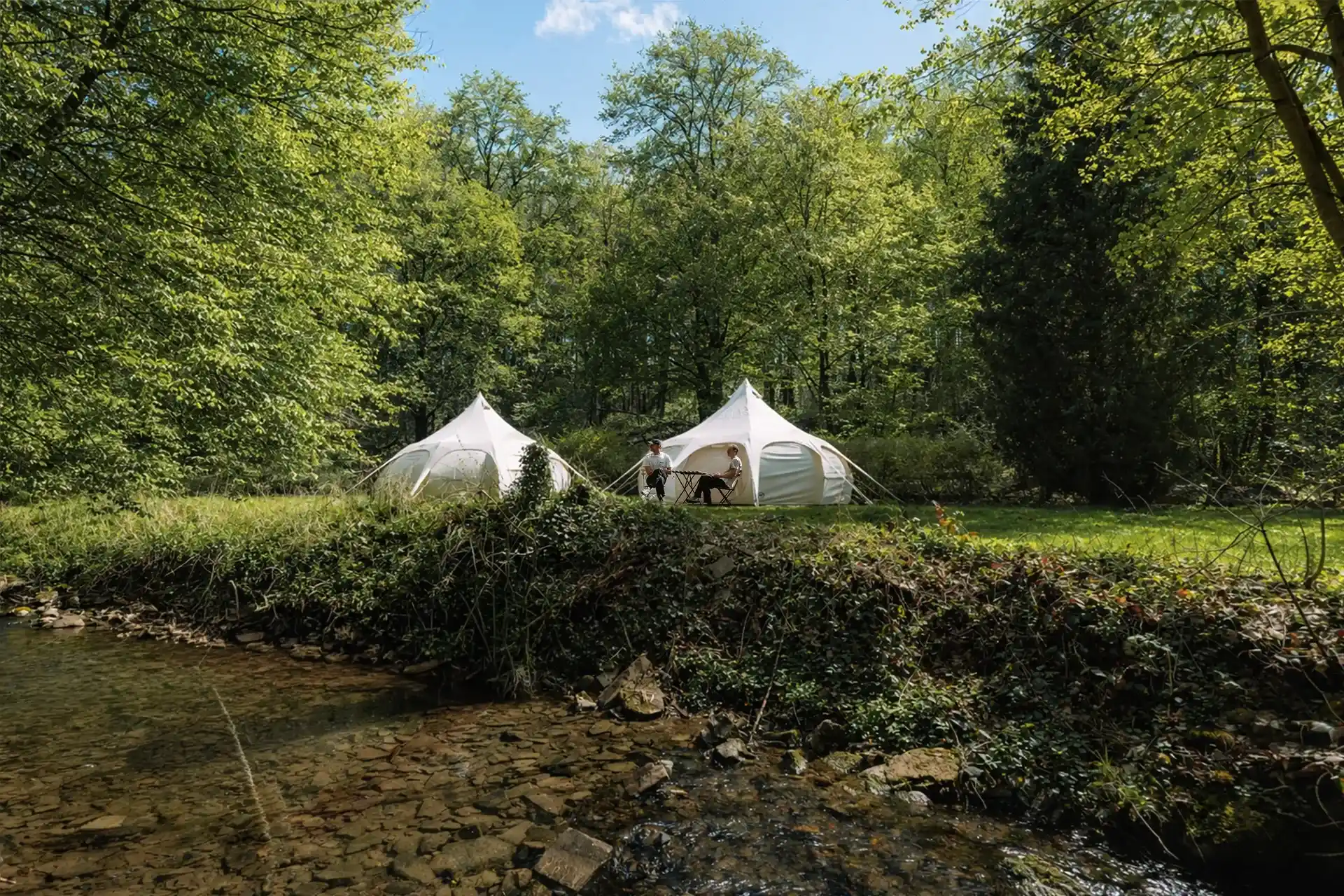 Glamping-Zelt · Draußen schlafen. Drinnen staunen.